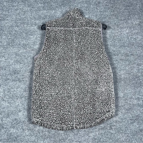 Thread + Supply Anthropologie Womens XS Gray White Soft Fuzzy Fleece Zip Vest - Picture 11 of 11